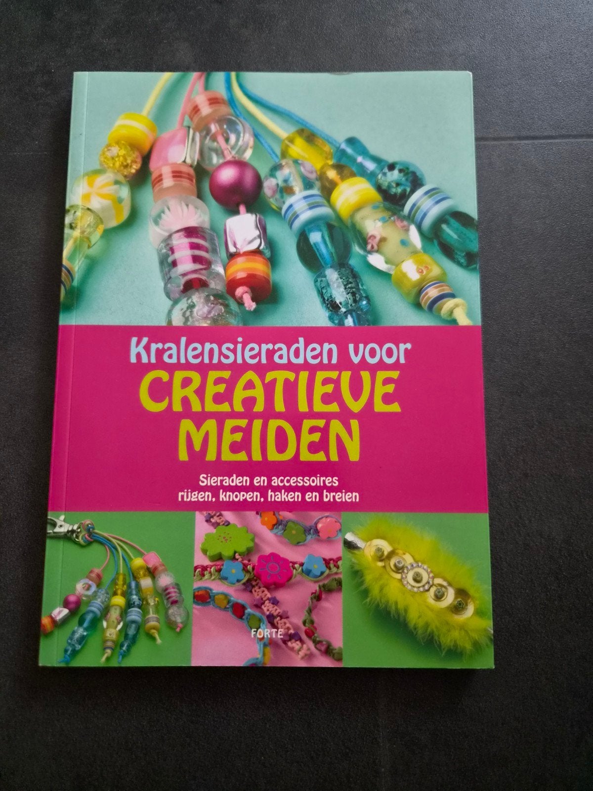 Kralensieraden voor Creatieve Meiden - Boek, Ophalen of Verzenden, Nieuw, Overige typen
