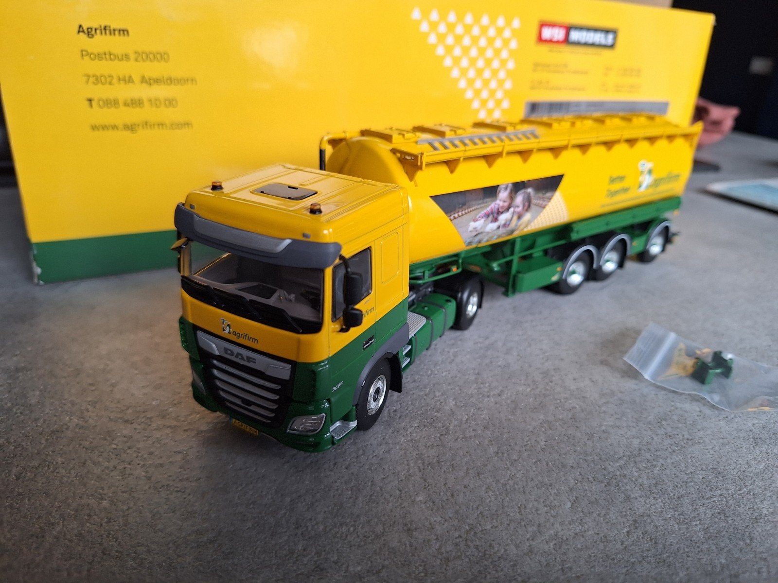 WSI Agrifirm DAF XF Welgro Pluimvee schaalmodel, Ophalen of Verzenden, Nieuw, Bus of Vrachtwagen, Wsi