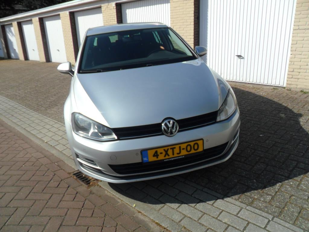 Volkswagen Golf 1.2 TSI 77KW 5D 2014 Grijs, Auto's, Voorwielaandrijving, Euro 5, Stof, Lane Keeping Assist