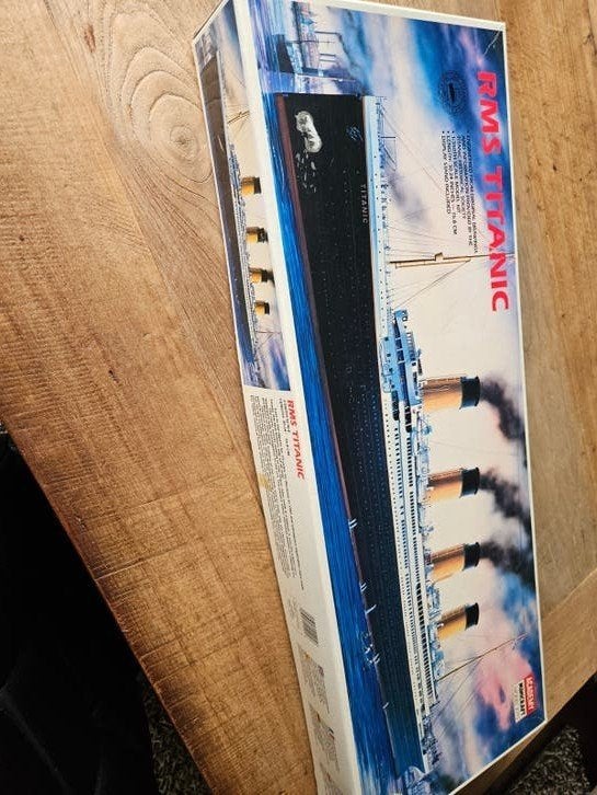 Bouwpakket RMS Titanic - 76,8 cm lang, schaal 1/350, Ophalen, Nieuw, 1:200 of kleiner, Overige merken
