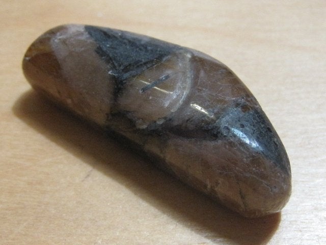 ede. 2x grote edelsteen CHIASTOLIET (KRUISSTEEN)(3), Verzenden, Nieuw