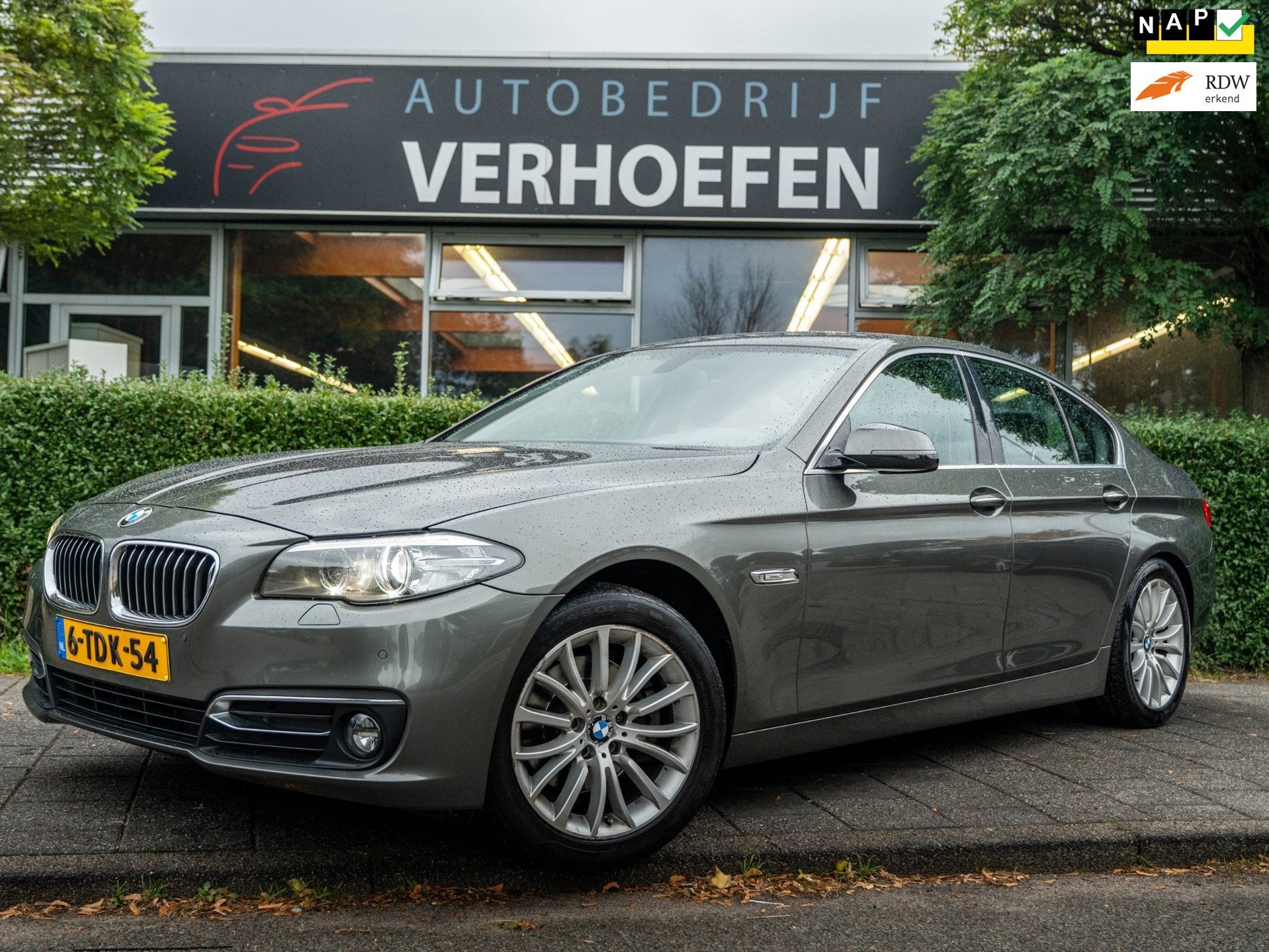 BMW 5-serie 520i Luxury Edition NAP/STOELVERWARMING/MEMORY/T, Automaat, Achterwielaandrijving, Gebruikt, 4 cilinders