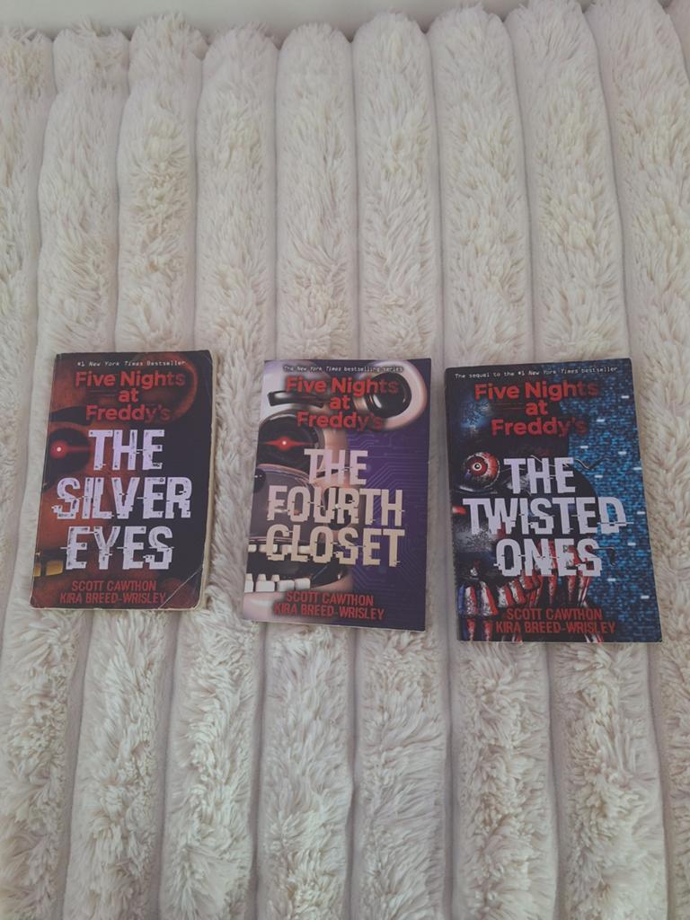 Boeken five nights at freddys engelstalig, Boeken, Ophalen of Verzenden, Gelezen