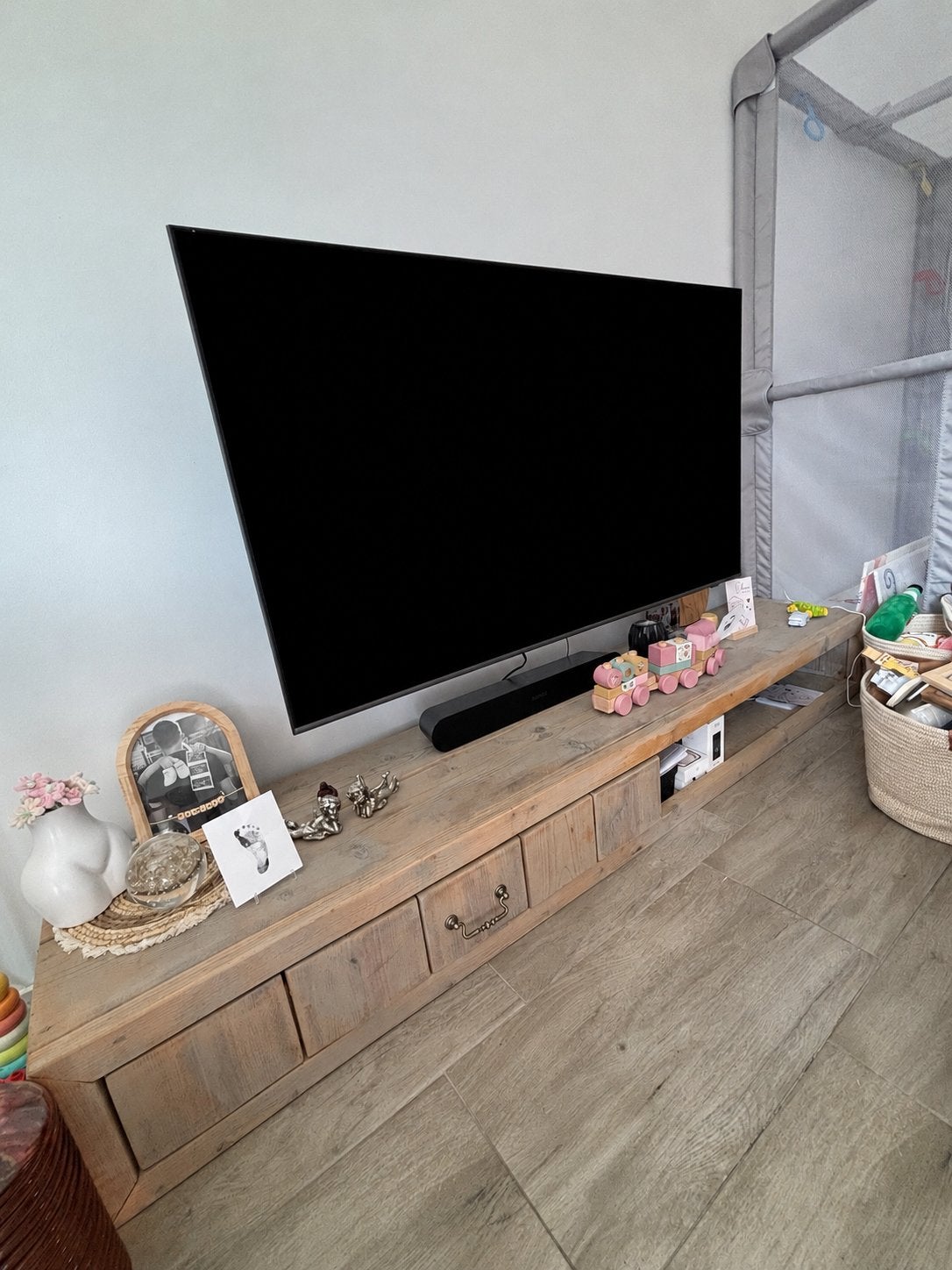 Tv meubel, Ophalen