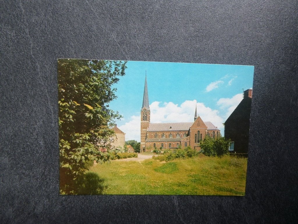 Ossendrecht, rk kerk 1974, Verzamelen, Ansichtkaarten | Nederland, Verzenden, 1960 tot 1980, Ongelopen, Noord-Brabant