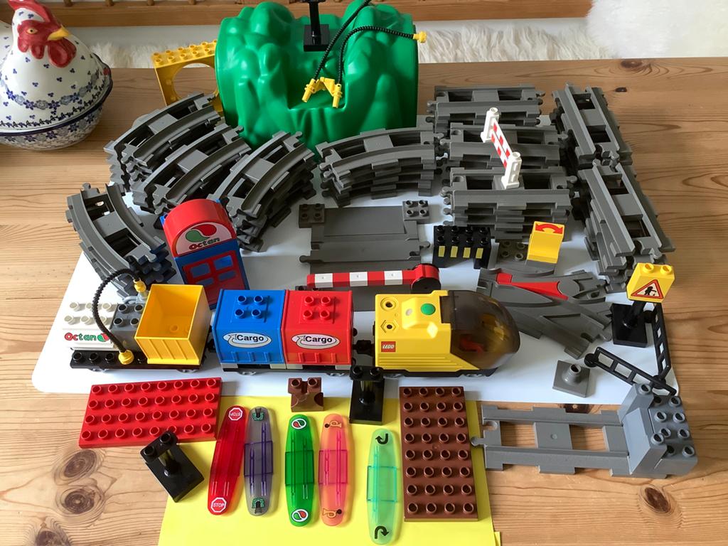 Lego Duplo intelligentie trein met veel rails + Tunnel, Ophalen, Gebruikt
