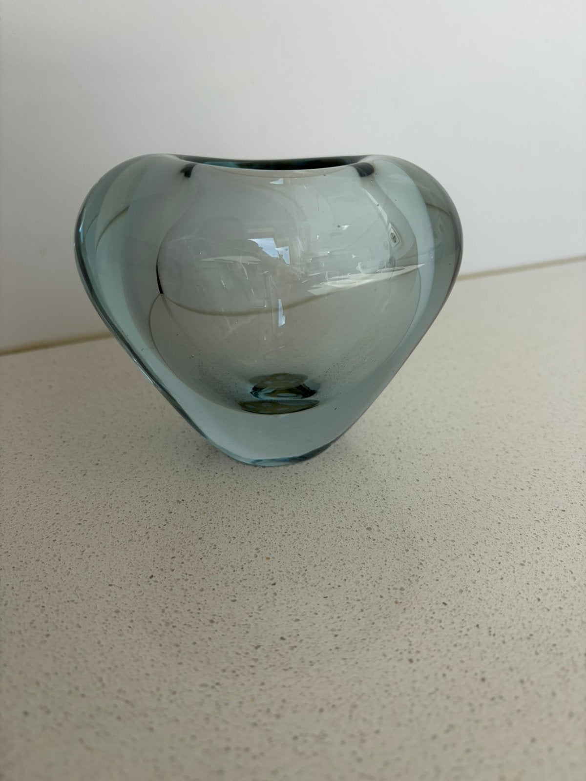 Holmegaard hartevaasje Menuet, Antiek en Kunst, Antiek | Glas en Kristal, Ophalen of Verzenden