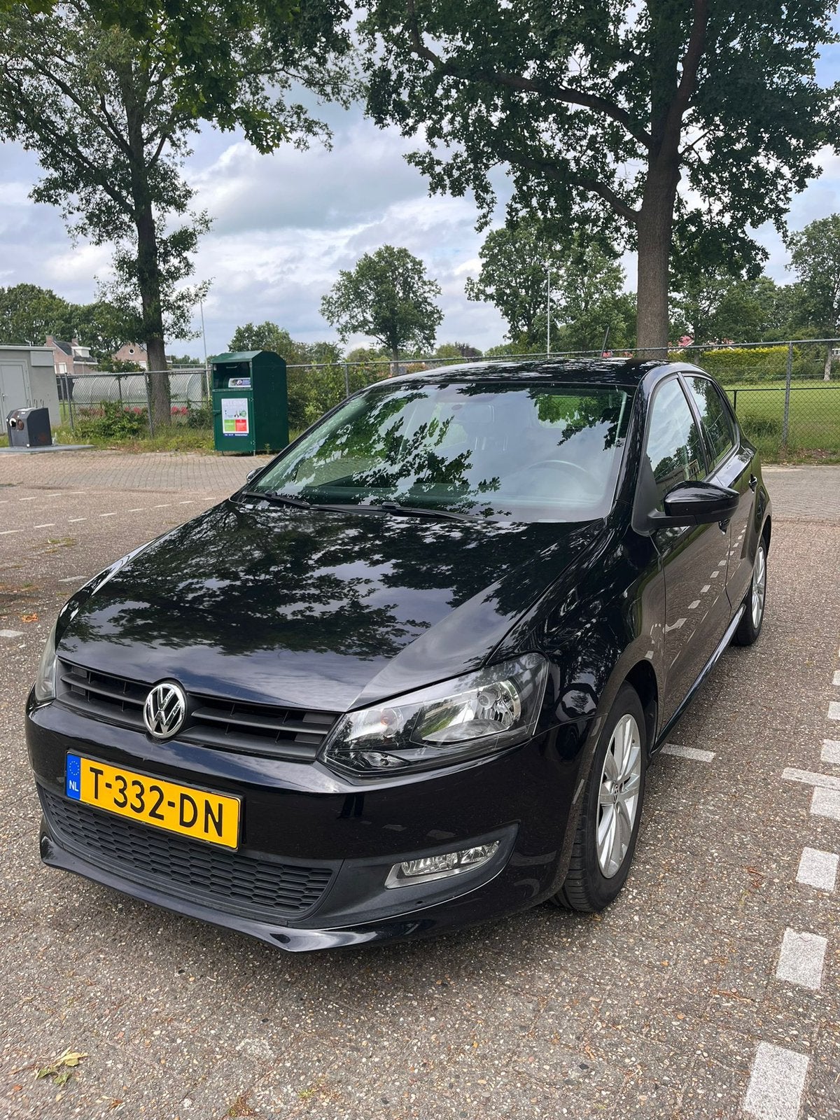 Volkswagen Polo 1.4 16V FSI 63KW 2011 Zwart, Auto's, Volkswagen, Voorwielaandrijving, 970 kg, 40 €/maand, 4 cilinders