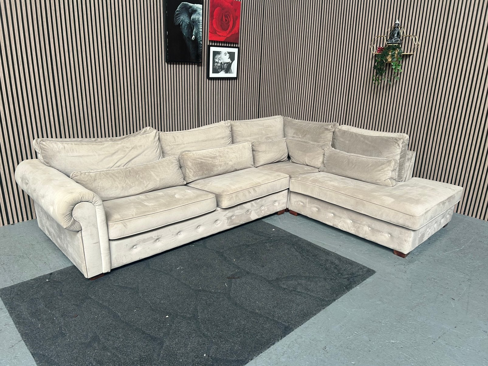 GRATIS LEVERING Hoekbank Velvet Beige 341X246 GEREINIGD, Hoekbank, 300 cm of meer, Ophalen of Verzenden, Zo goed als nieuw
