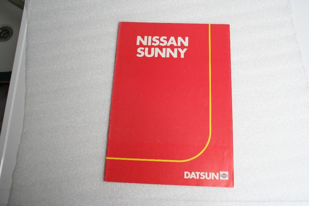 Folder Nissan Sunny (1982) (25), Ophalen of Verzenden, Nieuw, Nissan