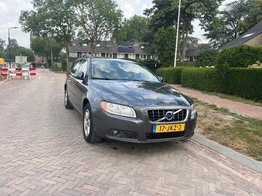 Volvo V70 2.0 2009 Grijs, Auto's, Volvo, Particulier, V70, ABS, Airconditioning, Cruise Control, Elektrische buitenspiegels, Elektronische parkeerrem