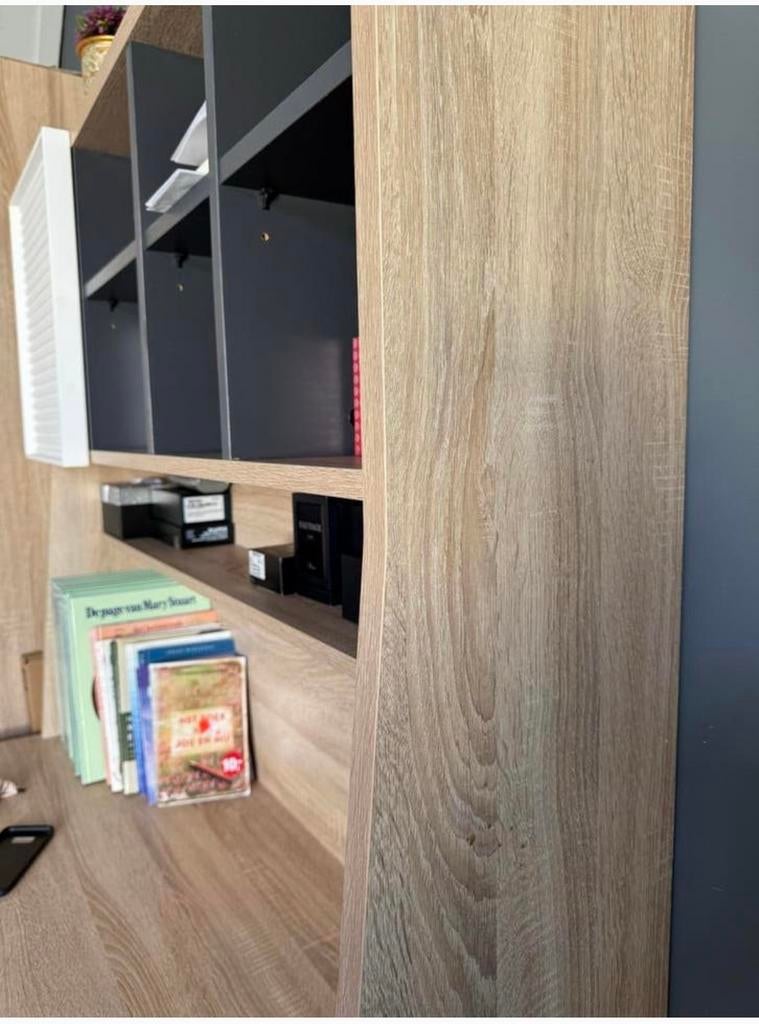 Mooie boekenkast met geïntegreerd bureau, Ophalen of Verzenden, Zo goed als nieuw