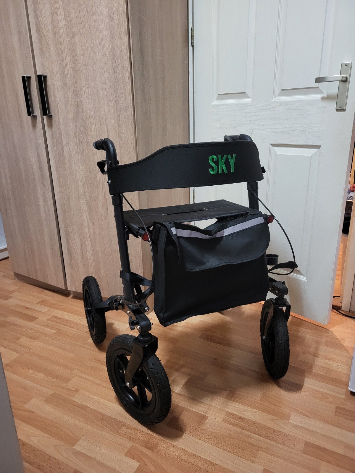 Sky Air lichtgewicht rollator, Diversen, Ophalen, Lichtgewicht, Zo goed als nieuw