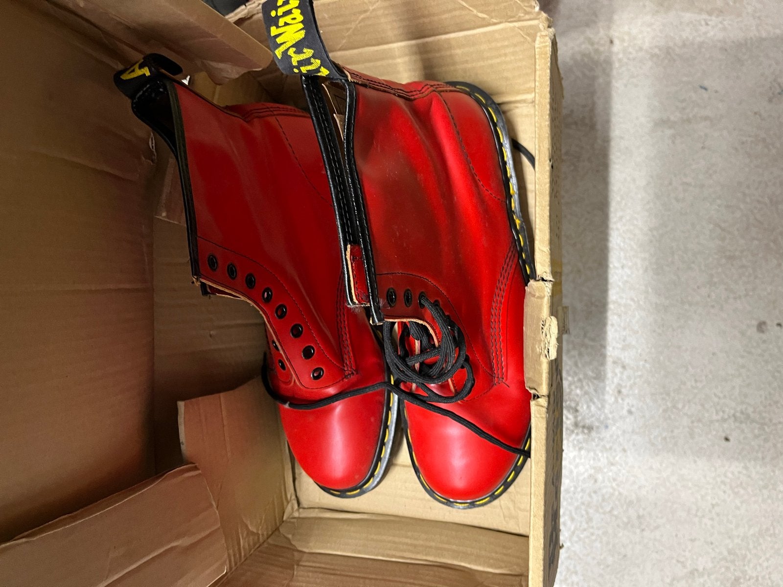 Dr. Martens 1460 Klassieke Rode Leren Laarzen, Ophalen of Verzenden, Gedragen, Rood, Lage of Enkellaarzen