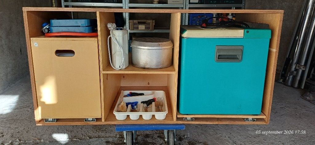 Camperbox met Electrolux koeling en gasstel, Caravans en Kamperen, Ophalen, Gebruikt, Campingmeubel-accessoire