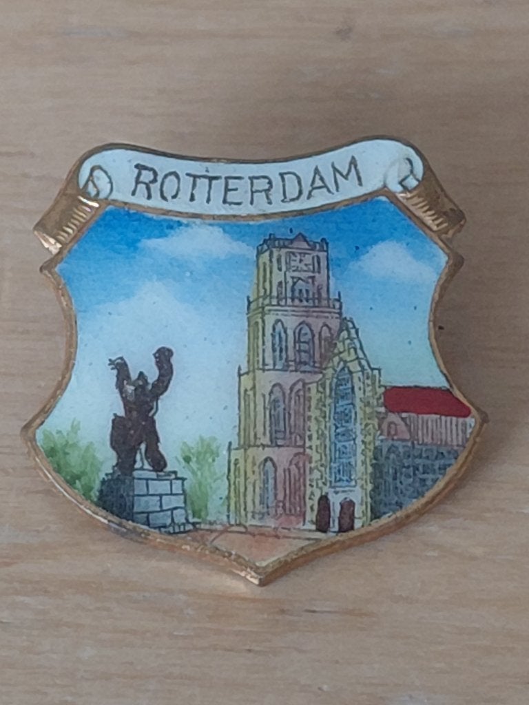 Oude broche Rotterdam De verwoeste stad, Sint-Laurenskerk., Verzamelen, Speldjes, Pins en Buttons, Ophalen of Verzenden, Zo goed als nieuw