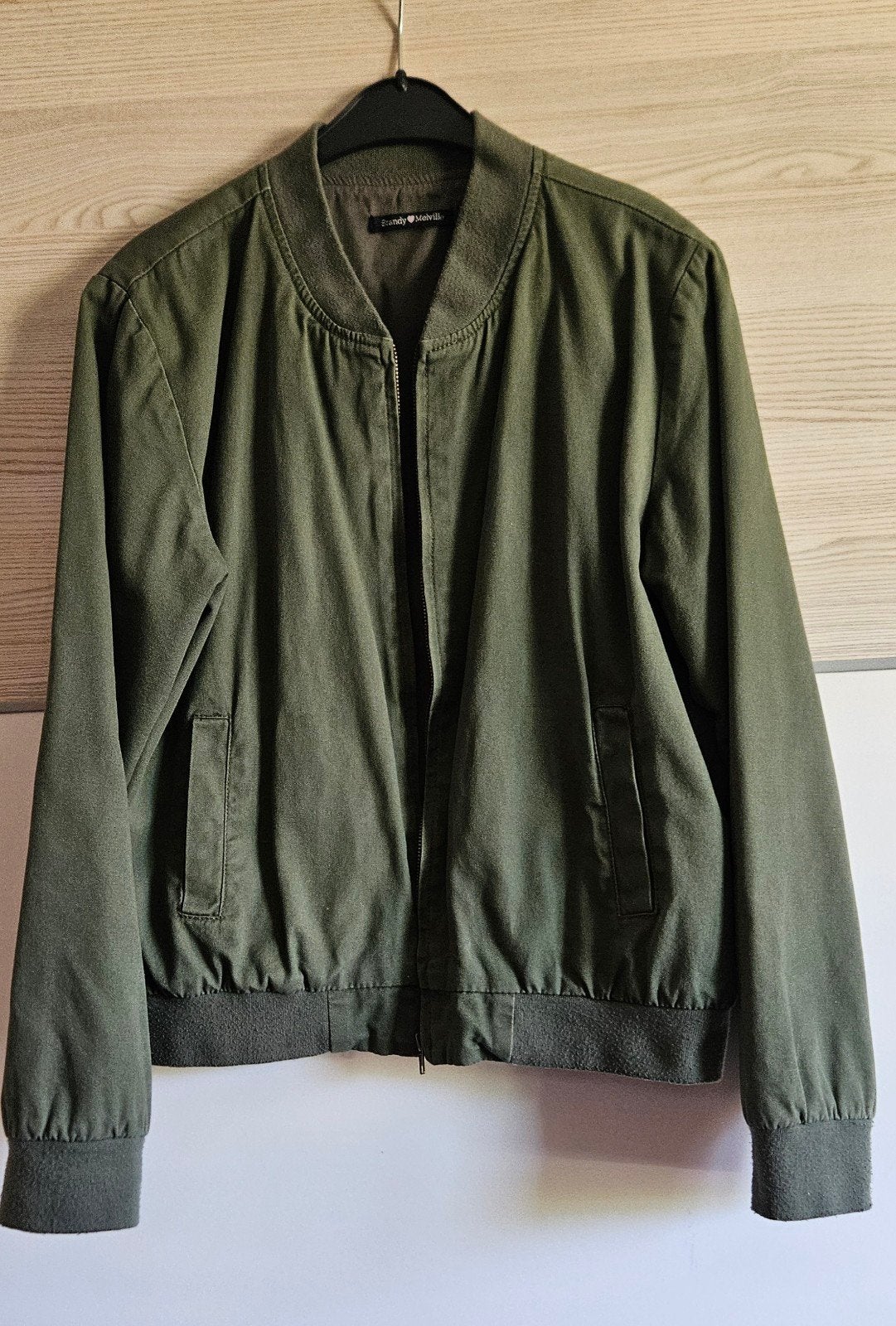 jasje Brandy Melville  ZGAN !, Ophalen of Verzenden, Zo goed als nieuw, Maat 36 (S), Brandy melville