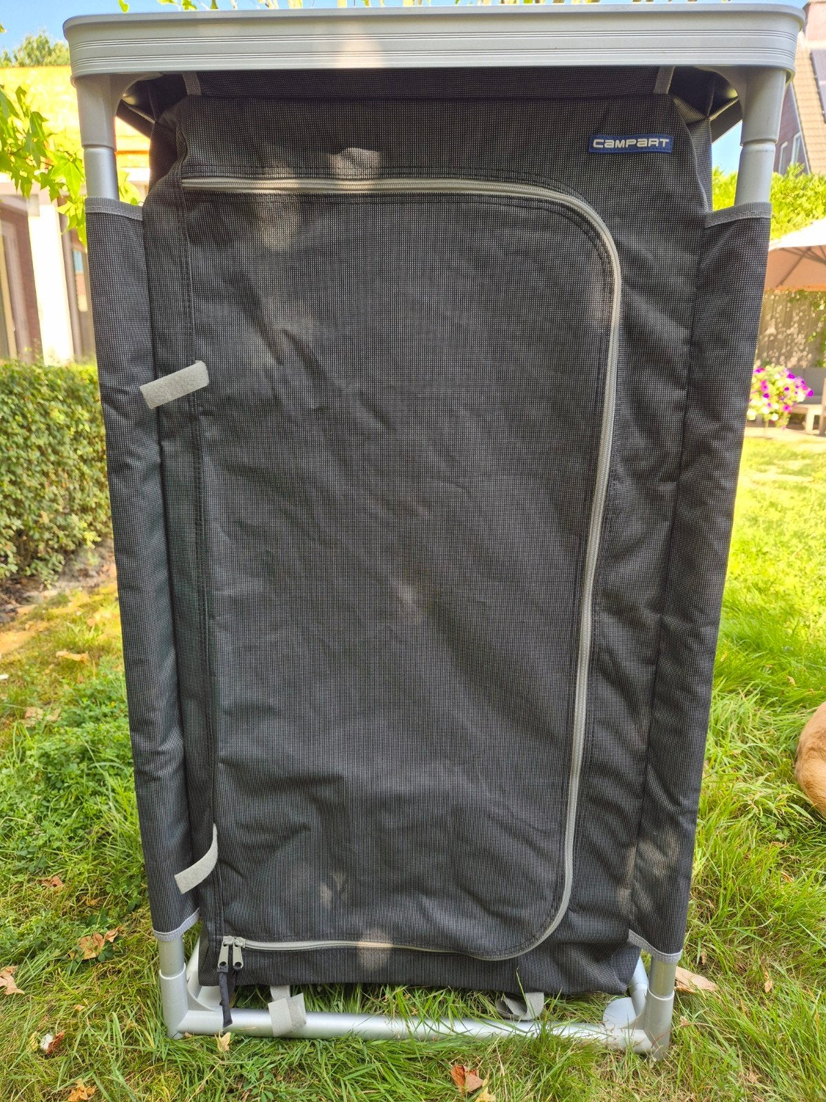 Opvouwbare Campart campingkast met 3 legplanken en tafelblad, Caravans en Kamperen, Ophalen, Zo goed als nieuw