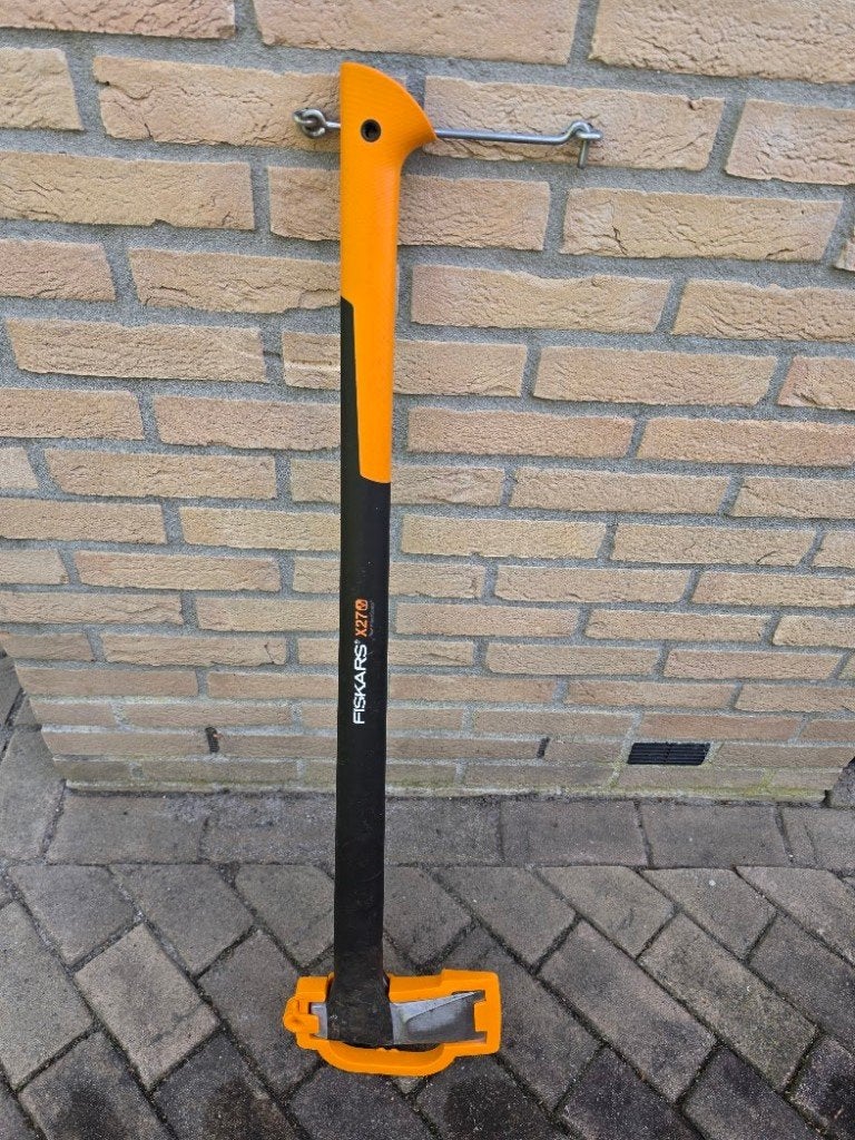 Kloofbijl, Fiskars X27, Ophalen, Zo goed als nieuw, Bijl, Fiskars