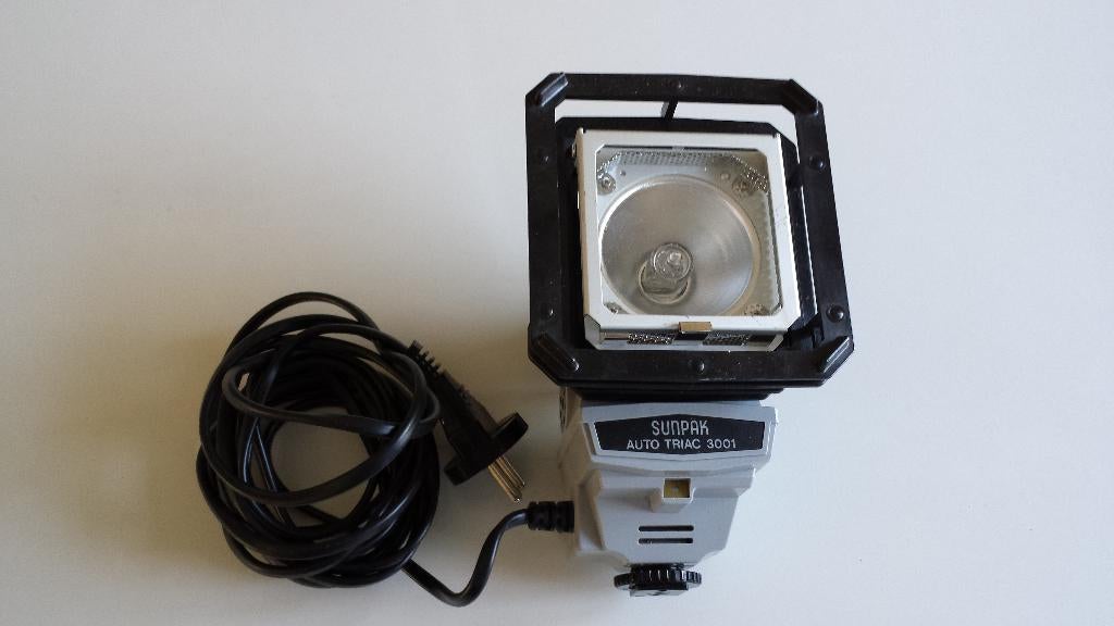 281 - SUNPAK Auto Triac 3001 Video / Foto Light, Ophalen of Verzenden, 1980 tot heden, Overige typen