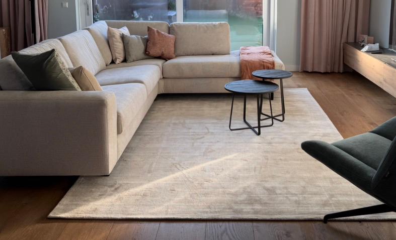 Vloerkleed La Belle 200x300 cm light grey van Must Living, Ophalen, 150 tot 200 cm, 200 cm of meer, Chic, modern