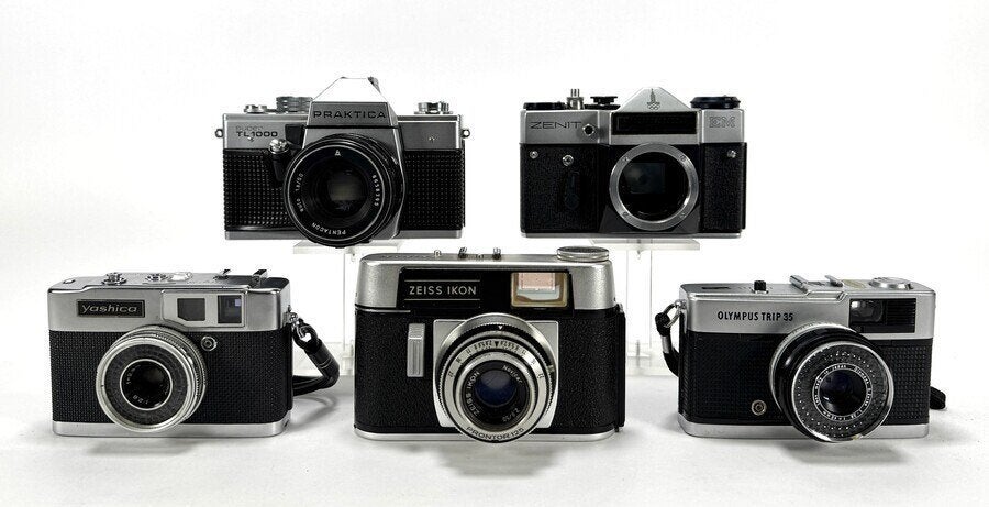 308. Fotocamera’s - Zenit, Zeiss, Olympus, Yashica, Praktica
