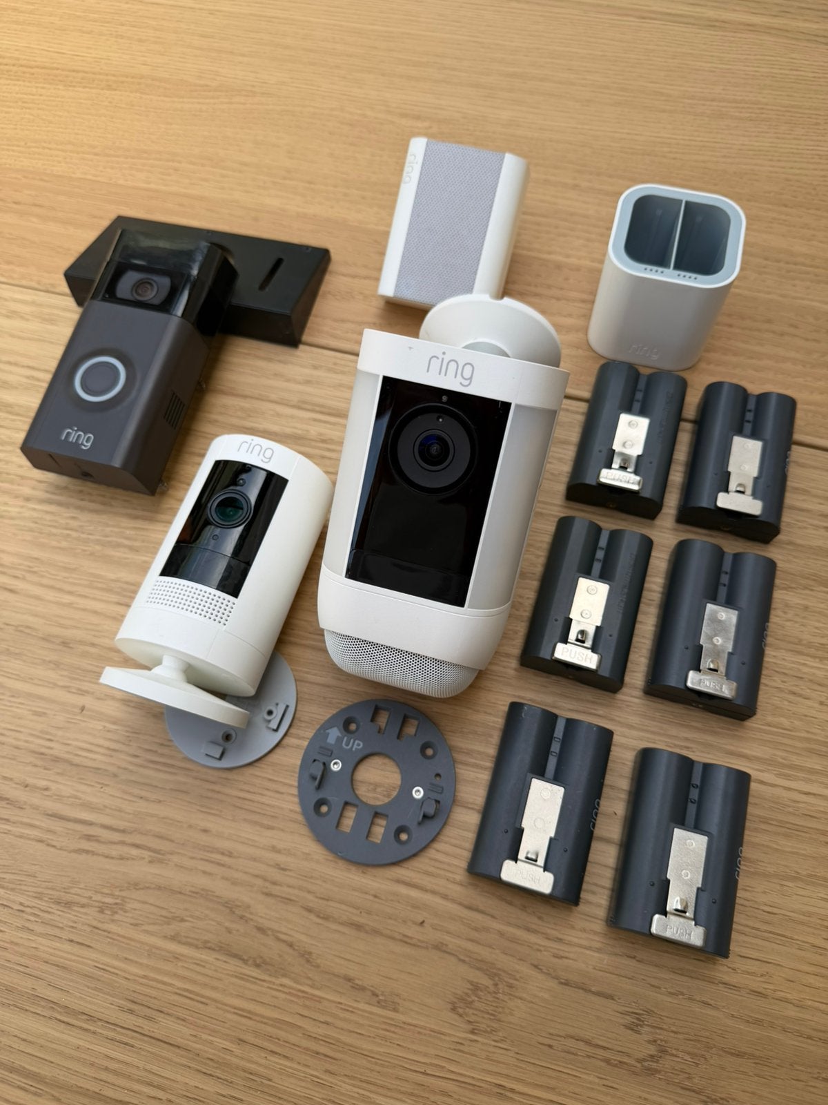 Ring camera set Spotlight Cam Stick Up Cam Doorbell + accus, Audio, Tv en Foto, Videobewaking, Ophalen of Verzenden, Gebruikt