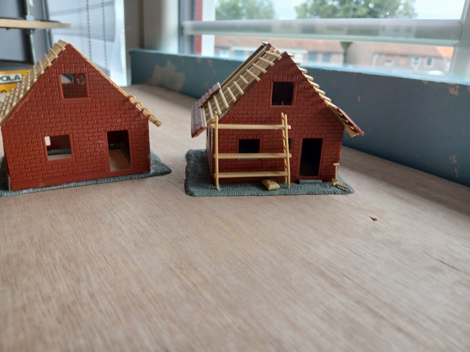 2 Faller huisjes voor HO of N spoorbaan, Hobby en Vrije tijd, Modeltreinen | H0, Ophalen of Verzenden