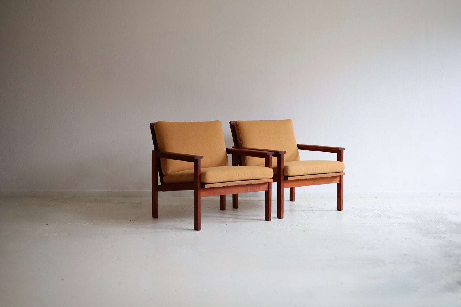 Set van 2 Capella fauteuils, Illum Wikkelso, Niels Eilersen, Ophalen, Minder dan 75 cm, Design, Tijdperk