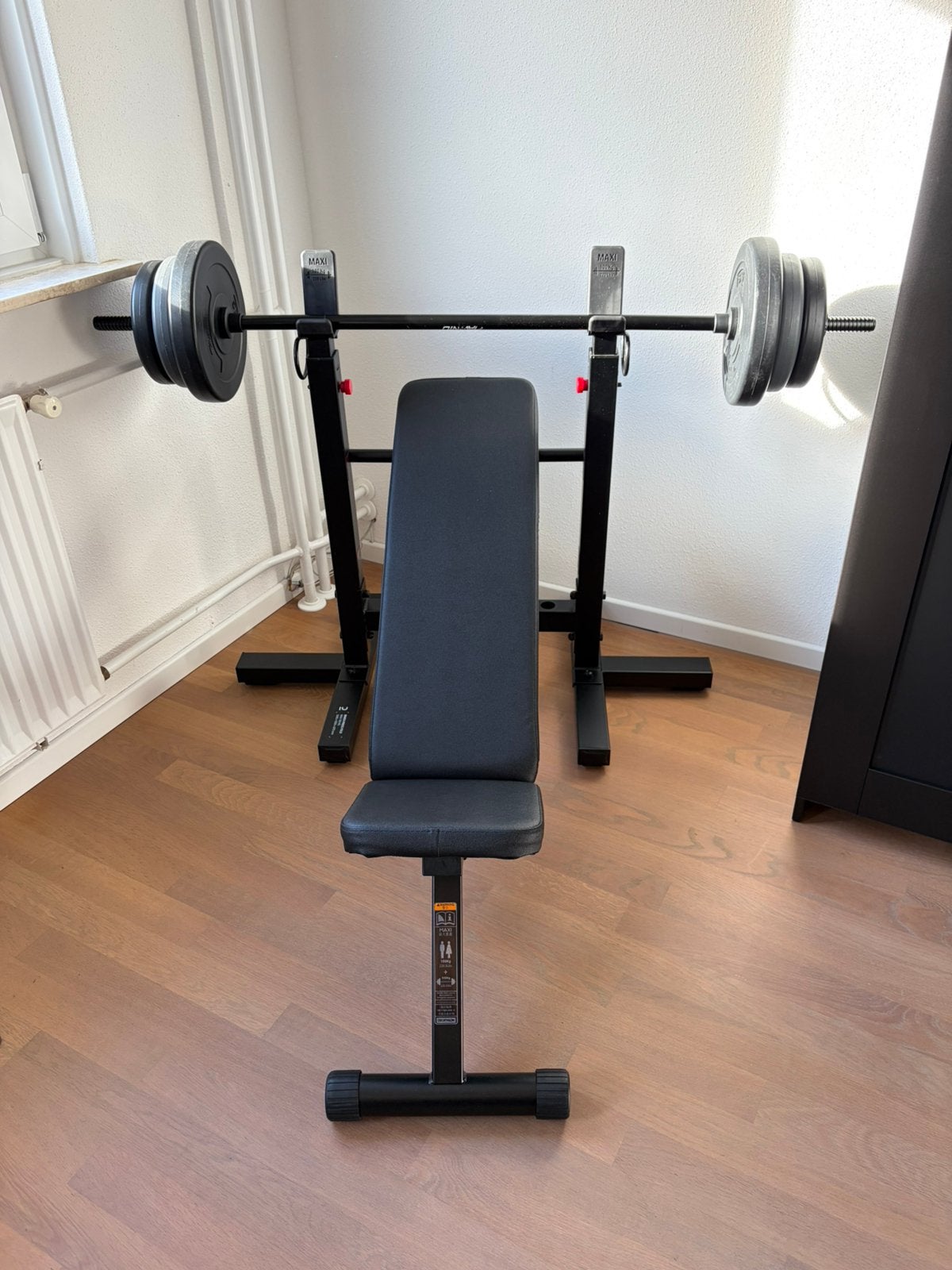 Halterbank domyos inklapbaar/verstelbaar met haltersteunen, Ophalen, Zo goed als nieuw, Fitnessbank