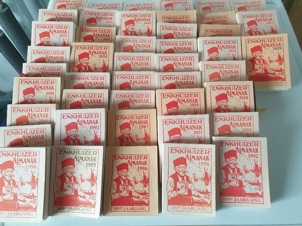 Diverse Jaargangen Enkhuizer Almanak (lees), Ophalen of Verzenden, Gelezen, Algemeen