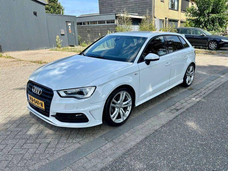 Audi A3 Sportback 2.0 TDI Ambiente Pro Line Plus 2016 Wit, Auto's, Audi, 4 cilinders, Wit, 140 €/maand, Particulier