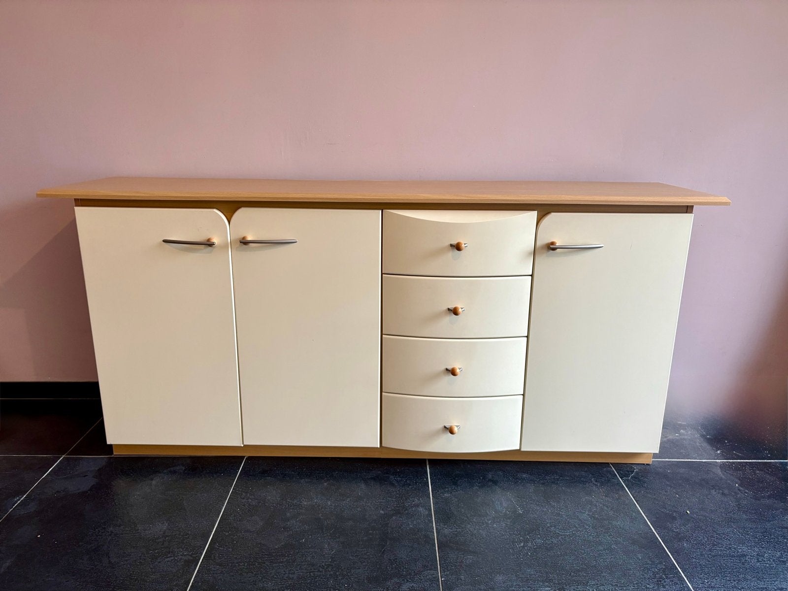Robuuste dressoir met 4 lades en 2 kast gedeeltes, Ophalen, Gebruikt, 150 tot 200 cm, Met lade(s)