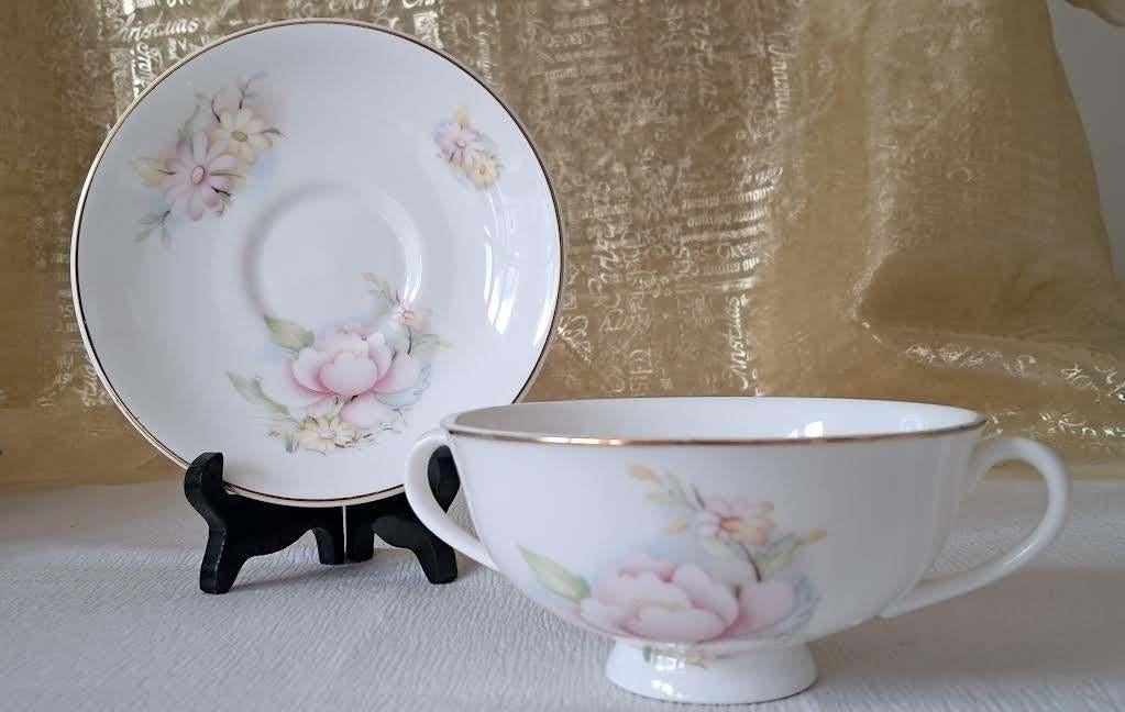 Debonair 'fine bone china' soepkom met schotel Staffordshire, Ophalen of Verzenden