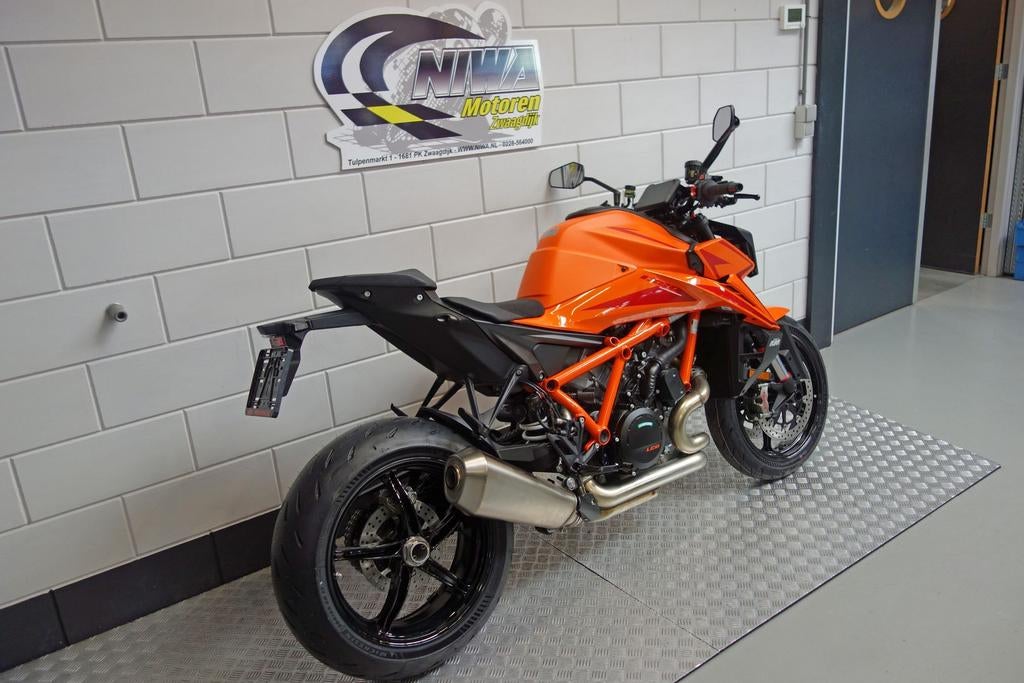 KTM 1390 SUPER DUKE R EVO, 2 cilinders, KTM, Motorrijbewijs A, Bedrijf