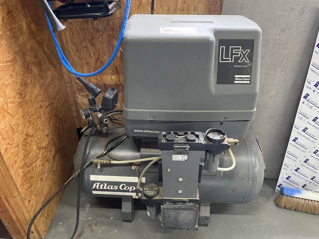 Atlas Copco LFX Super-Flow Compressor - 2011, Ophalen, Gebruikt, Minder dan 200 liter/min, Geluidgedempt