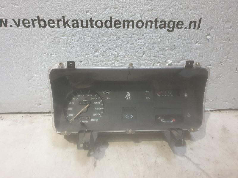 Cockpit Ford Sierra I (1984-08/1986-12) 83bb10841ac, Gebruikt, Henry-Ford-Straße  1, Köln 50735, , Duitsland, Ford-Werke GmbH