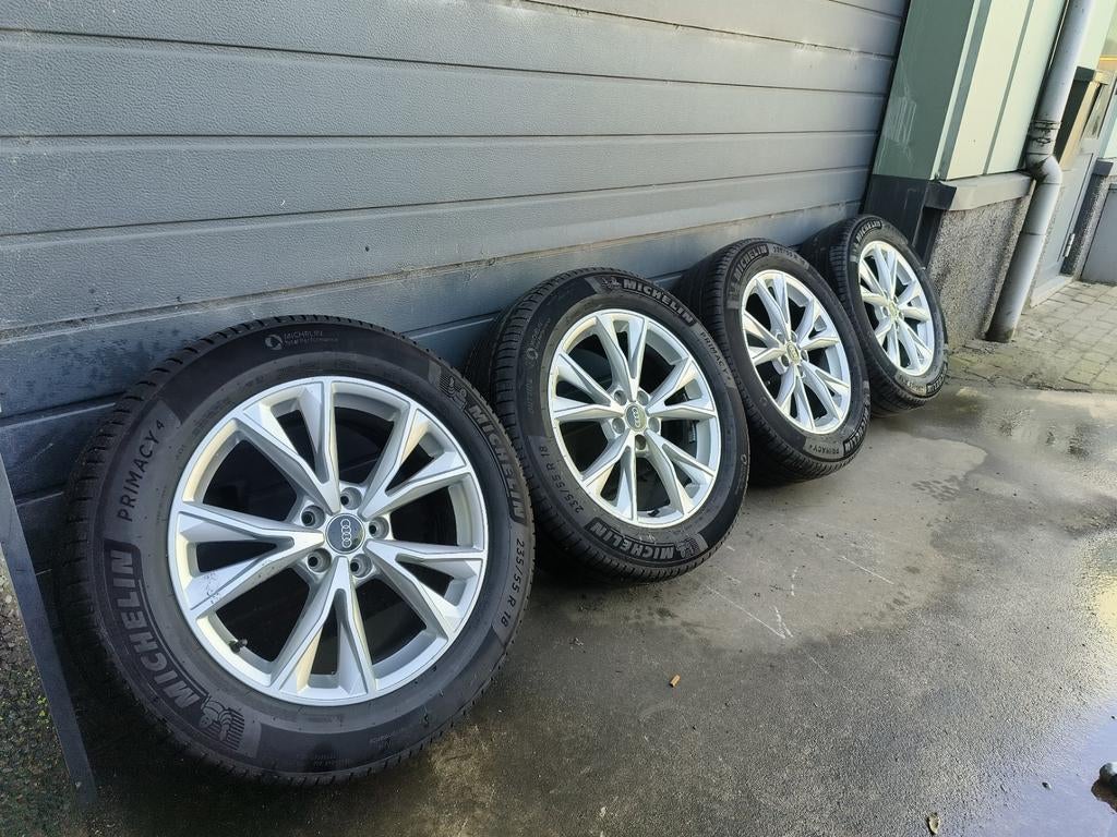 Audi Q3 18 inch met zgan zomerbanden, Auto-onderdelen, Banden en Velgen, 18 inch, Gebruikt, Ophalen of Verzenden, 235 mm