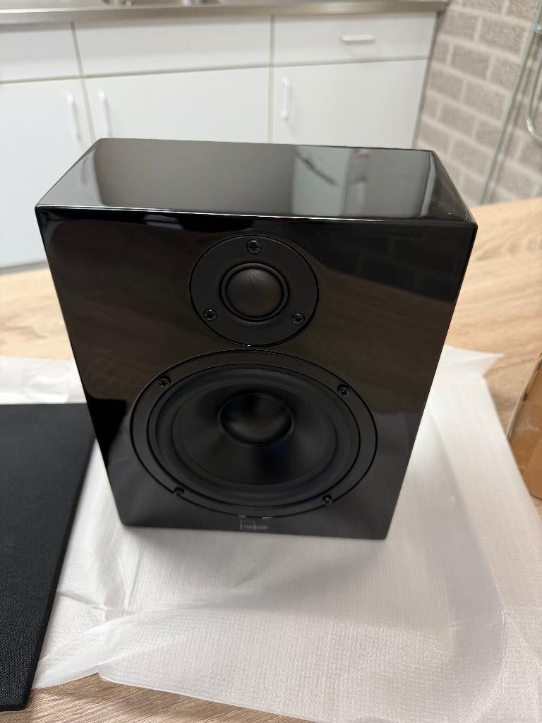 Lyngdorf MH-2 luidsprekers, zwart, set a 2 stuks (nieuw), Audio, Tv en Foto, Nieuw, 120 watt of meer, Front, Rear of Stereo speakers