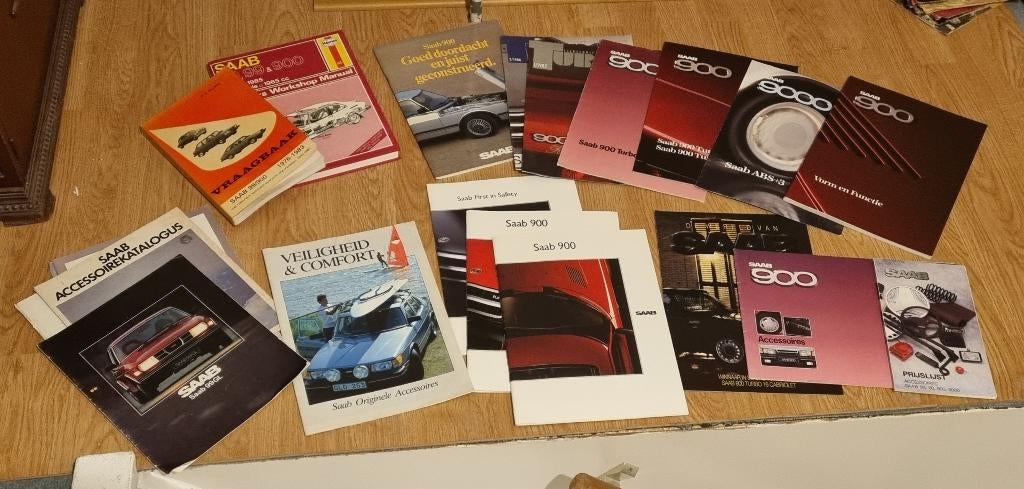 SAAB folders & boeken, Verzenden, Gelezen, Overige merken