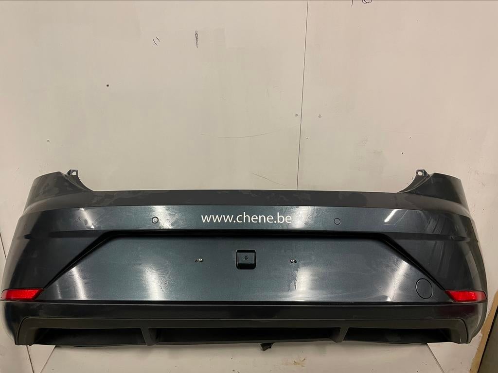 SEAT LEON 3 5F ACHTERBUMPER ORIGINEEL COMPLEET MET SENSOREN, Gebruikt, Ophalen of Verzenden, Achter, Bumper
