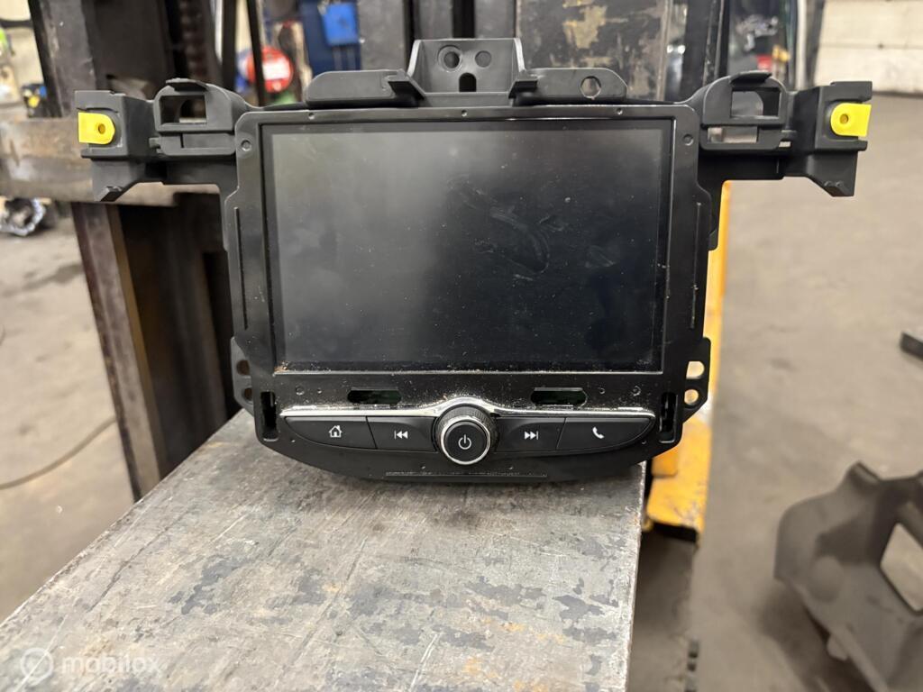 Navigatie systeem  Opel Corsa E ('15-'19) 42518020, Gebruikt, Opel Automobile GMBH, Opel.klantenservice.nl@opel.com, Opel