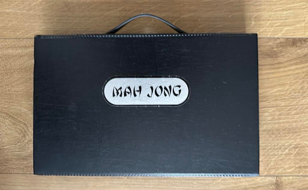Mah Jong Mahjong spel in koffer behoorlijk zwaar, Verzenden, Zo goed als nieuw