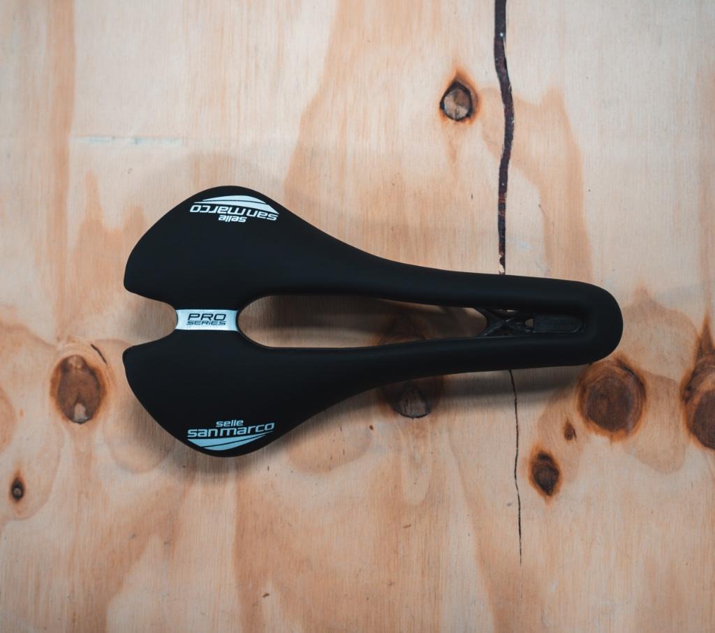 Selle San Marco Shortfit 2.0 Open-Fit Carbon FX Wide NIEUW, Fietsen en Brommers, Selle, Selle, Nieuw, Selle