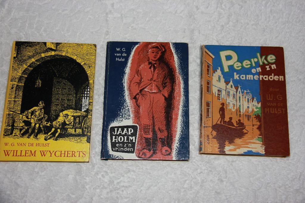 Drie boeken van W.G van de Hulst., Boeken, Ophalen of Verzenden, Gelezen, W.G van de Hulst