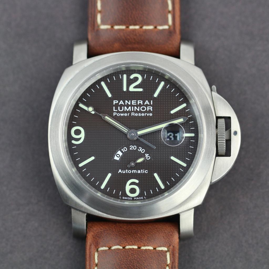 Panerai Luminor Powerreserve PAM57 44 (ALS NIEUW/ 2000), Overige merken, Overige materialen, Leer, Polshorloge