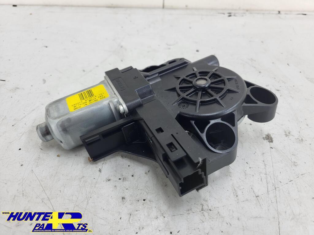 Motor portierruit LA Volvo V70 III ('07-'17) 970715, Gebruikt, Ophalen of Verzenden, Volvo