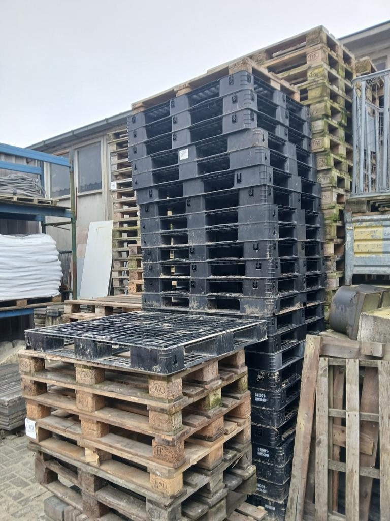 25 kunstof euro pallets, Doe-het-zelf en Verbouw, Kratten en Dozen, Ophalen, 100 cm of meer, 60 cm of meer, Overige typen