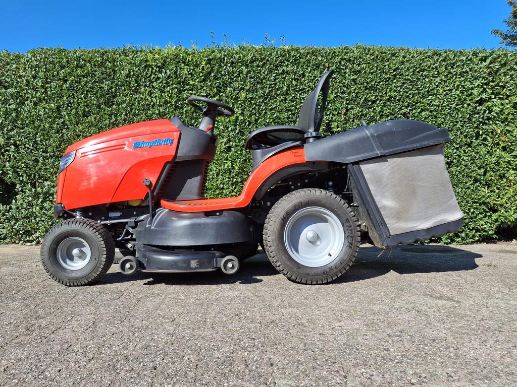 Simplicity SRD 360 . Rondom geveerd . 27 Hp., Ophalen, Zo goed als nieuw