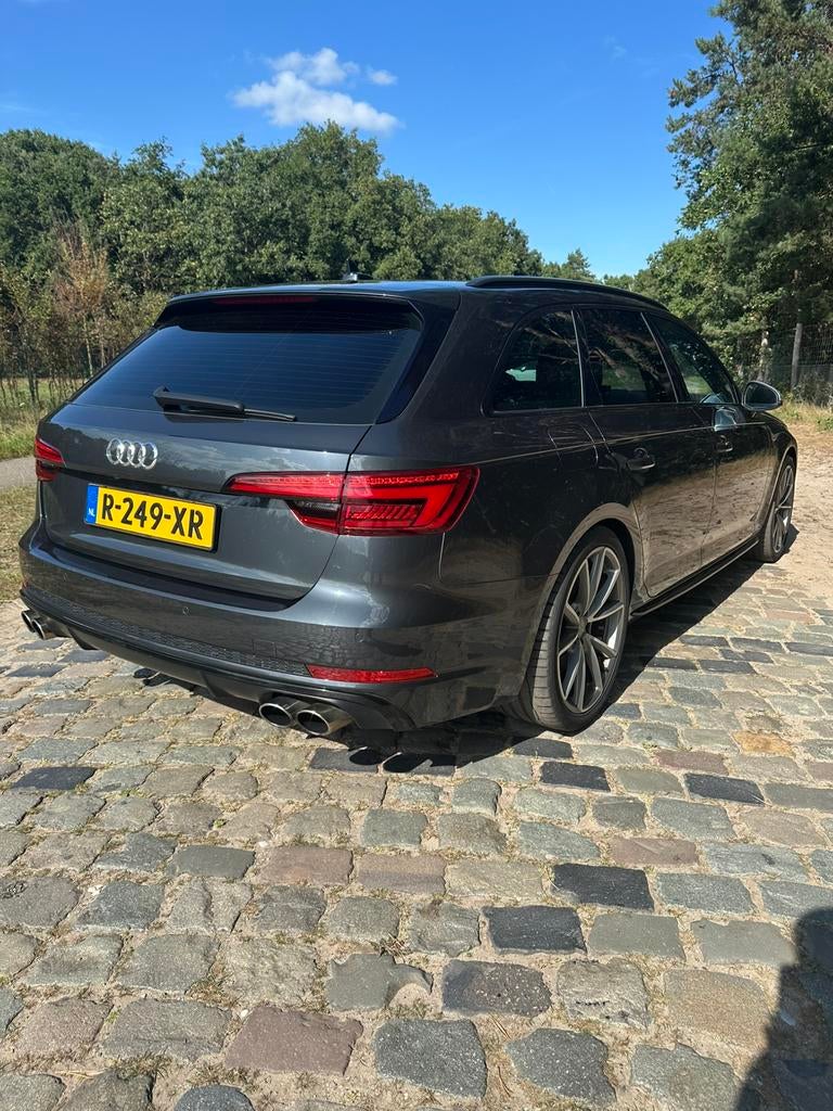 Audi A4 Sport 2.0 Tfsi Quattro 251pk, Auto's, Audi, Bedrijf, A4, 4x4, ABS, Achteruitrijcamera, Adaptieve lichten, Adaptive Cruise Control